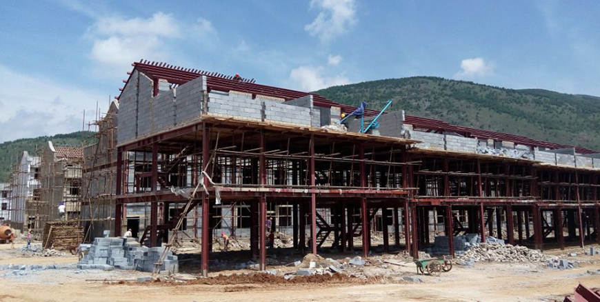 省建设厅设计处领导携汉工钢构等企业对昭通灾后重建项目进行实地考察